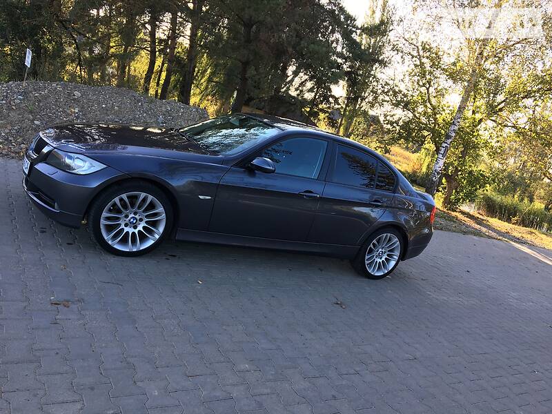 Седан BMW 3 Series 2008 в Черновцах