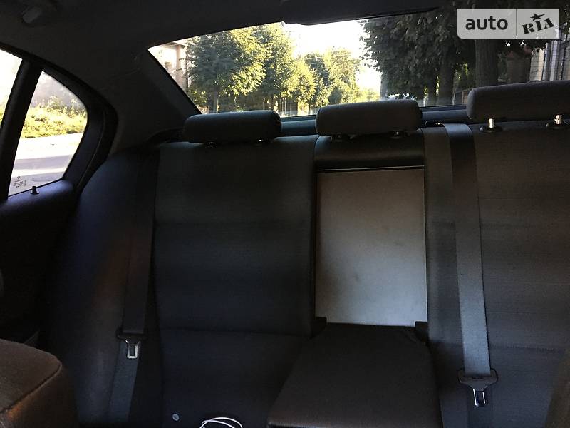 Седан BMW 3 Series 2008 в Черновцах