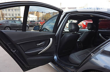 Седан BMW 3 Series 2015 в 