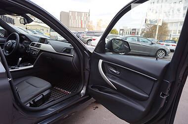 Седан BMW 3 Series 2015 в 