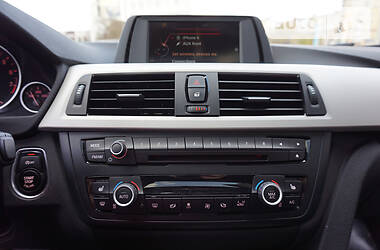 Седан BMW 3 Series 2015 в 