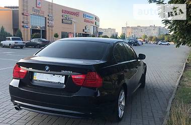 Седан BMW 3 Series 2008 в Маріуполі