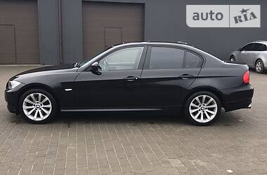 BMW 3 Series 2011