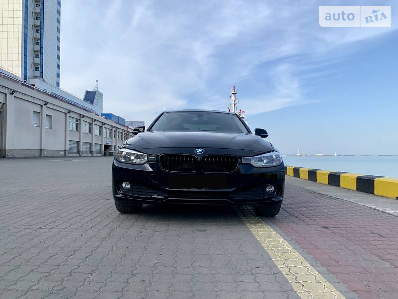 Седан BMW 3 Series 2015 в Одесі