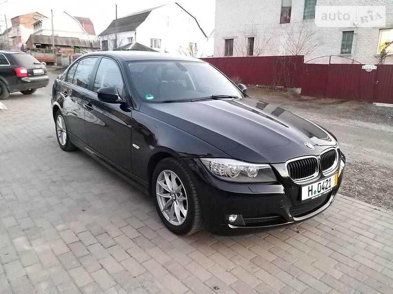 Седан BMW 3 Series 2011 в Хмельницком