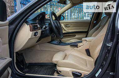 Седан BMW 3 Series 2005 в  фото 24 Седан BMW 3 Series 2005 в