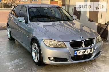 BMW 3 Series 2011