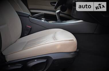 Седан BMW 3 Series 2010 в 