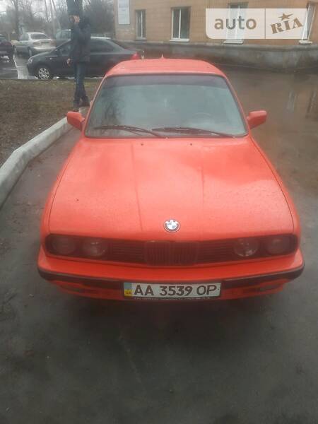 Седан BMW 3 Series 1985 в 
