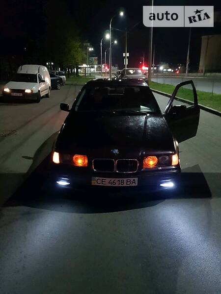 Седан BMW 3 Series 1992 в Черновцах
