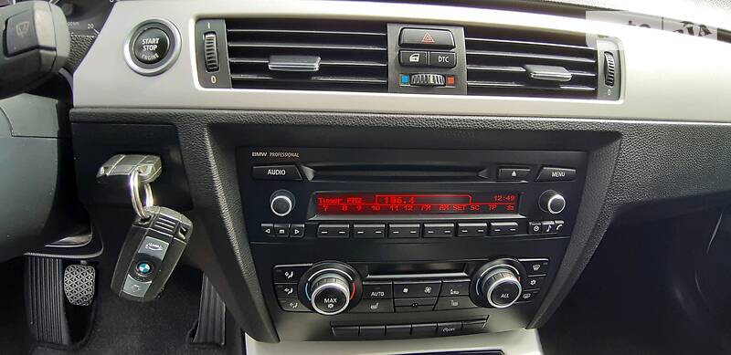 Універсал BMW 3 Series 2010 в Києві