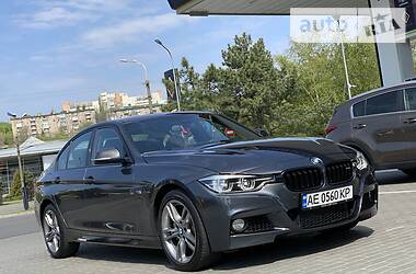 Седан BMW 3 Series 2015 в 