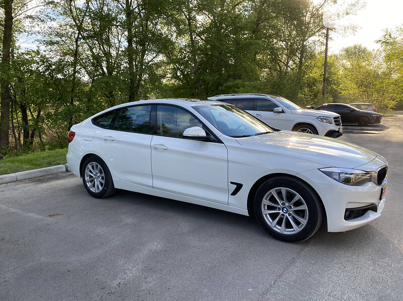 Седан BMW 3 Series 2014 в 