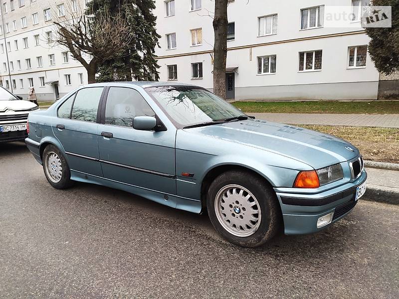 Седан BMW 3 Series 1996 в Трускавці