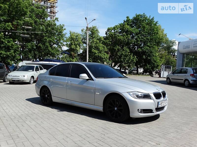 Седан BMW 3 Series 2010 в Дніпрі