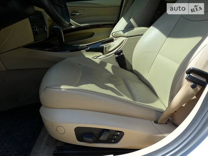 Седан BMW 3 Series 2010 в Дніпрі