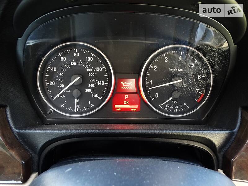 Седан BMW 3 Series 2010 в Дніпрі