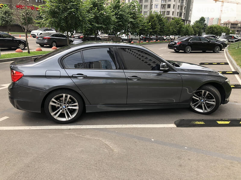 Седан BMW 3 Series 2012 в Києві