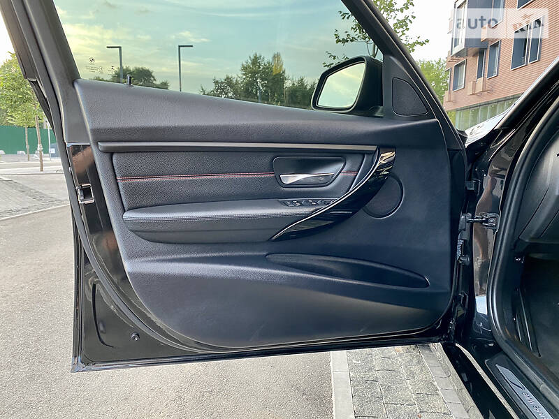 Седан BMW 3 Series 2014 в Києві