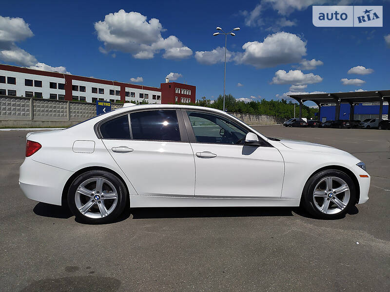 Седан BMW 3 Series 2015 в Харкові