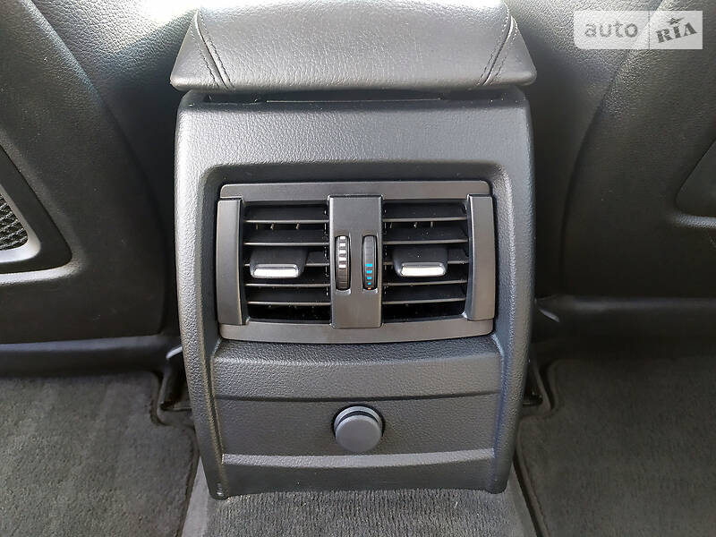 Седан BMW 3 Series 2015 в Харкові