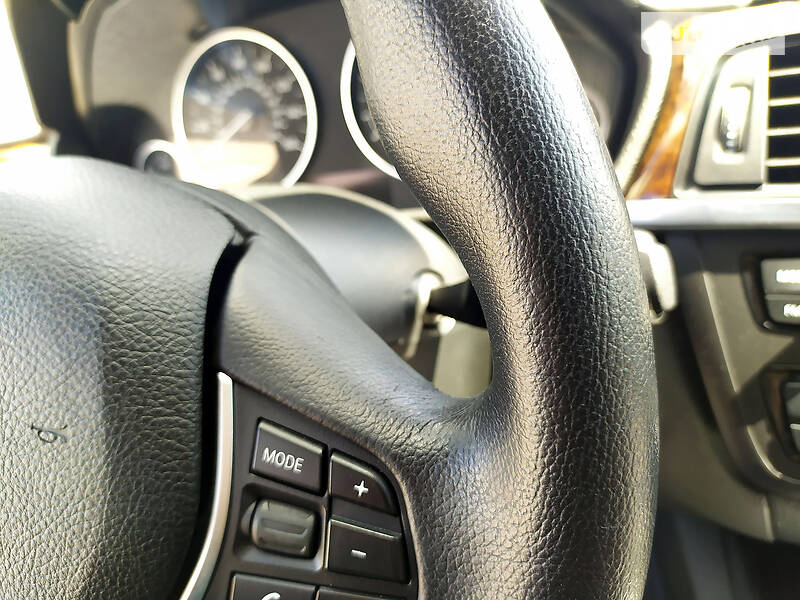 Седан BMW 3 Series 2015 в Харкові