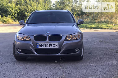 BMW 3 Series 2010