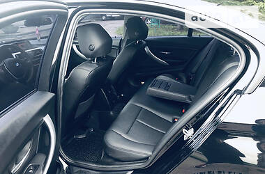 Седан BMW 3 Series 2015 в 