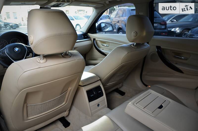 Седан BMW 3 Series 2014 в Киеве