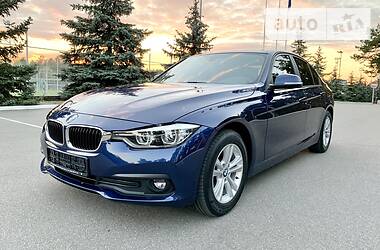 Седан BMW 3 Series 2017 в Киеве