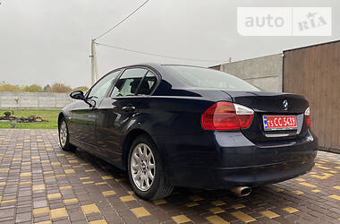 Седан BMW 3 Series 2005 в Каменском