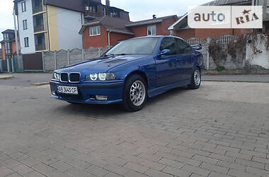 Седан BMW 3 Series 1996 в Виннице