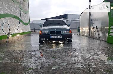 Седан BMW 3 Series 1995 в Долине