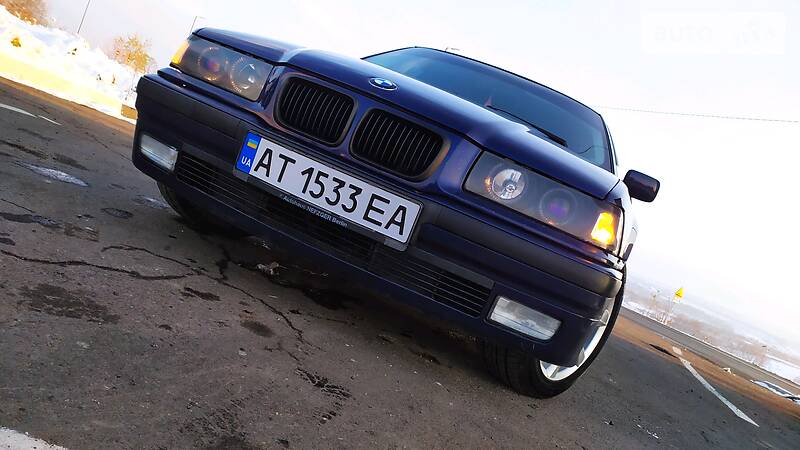 Седан BMW 3 Series 1997 в Дрогобыче