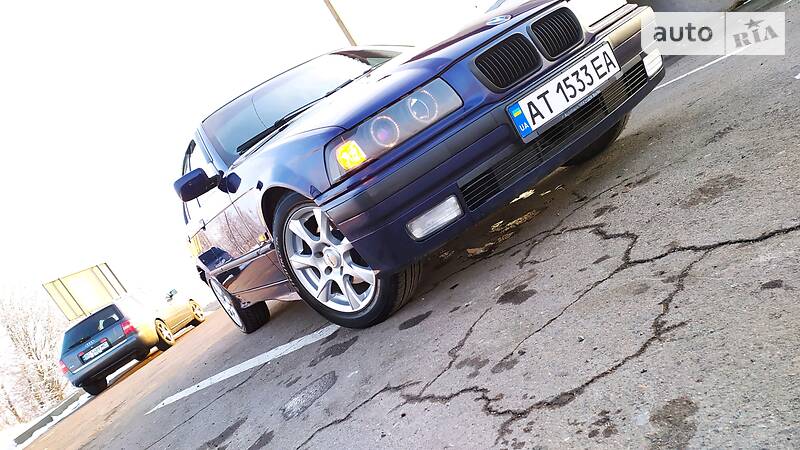 Седан BMW 3 Series 1997 в Дрогобыче