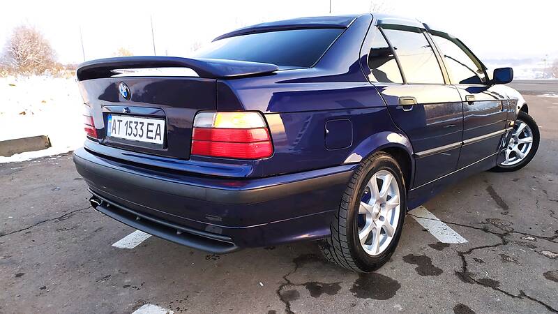 Седан BMW 3 Series 1997 в Дрогобыче