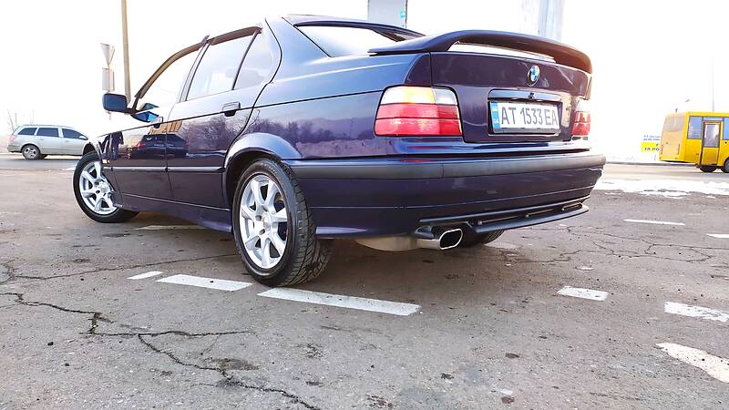 Седан BMW 3 Series 1997 в Дрогобыче