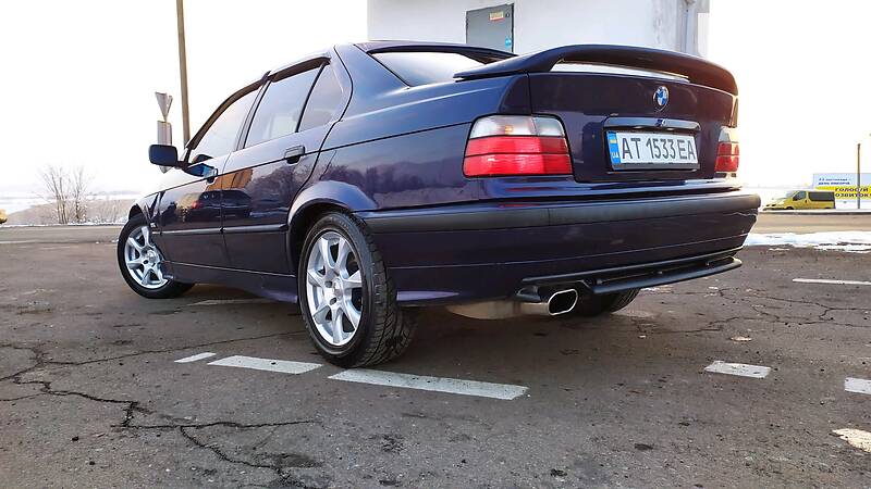 Седан BMW 3 Series 1997 в Дрогобыче