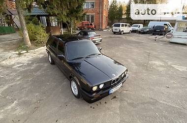 Універсал BMW 3 Series 1989 в Львові