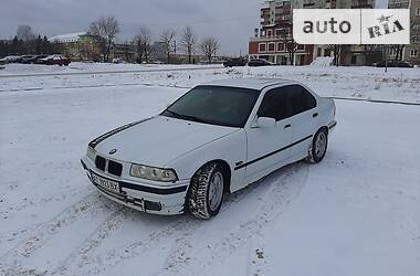 Седан BMW 3 Series 1991 в Долине