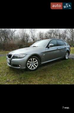 BMW 3 Series 2011