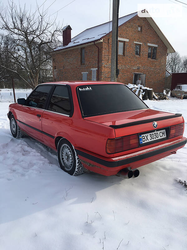 Купе BMW 3 Series 1989 в Хмельницькому