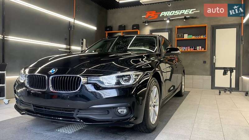 Седан BMW 3 Series 2017 в Одесі