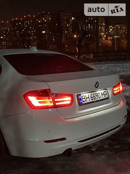 Седан BMW 3 Series 2013 в Ананьеве