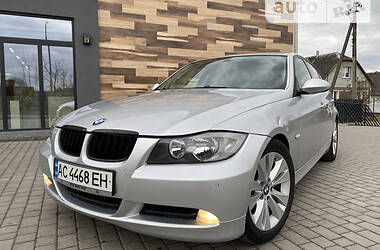 Седан BMW 3 Series 2005 в Владимир-Волынском