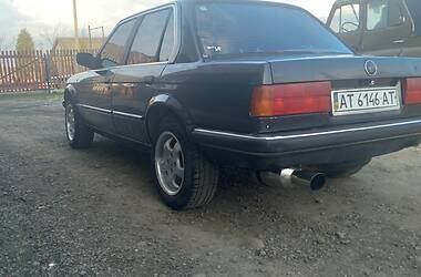 Седан BMW 3 Series 1986 в Дрогобыче