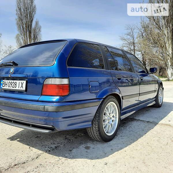 Універсал BMW 3 Series 1998 в Білгороді-Дністровському