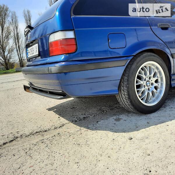 Універсал BMW 3 Series 1998 в Білгороді-Дністровському