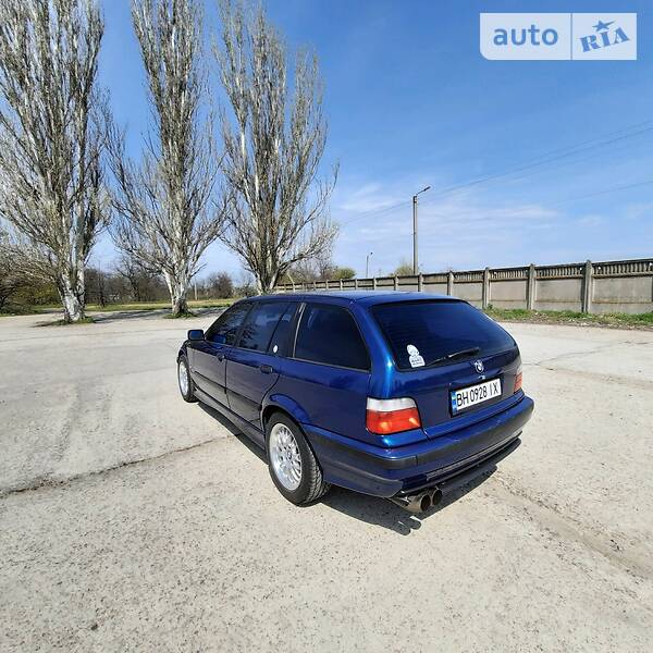 Універсал BMW 3 Series 1998 в Білгороді-Дністровському