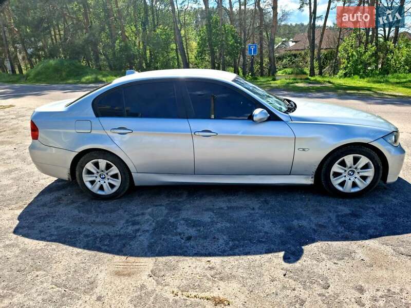 Седан BMW 3 Series 2007 в Черкасах